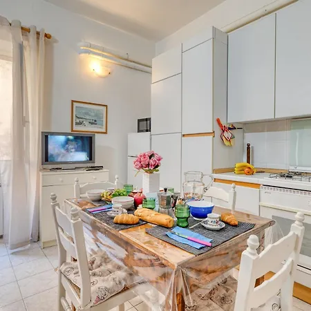 Casa Lilly La Pigna Old Town Hideaway - Happy Sanremo
