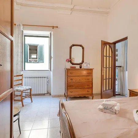 Casa Lilly La Pigna Old Town Hideaway - Happy Lägenhet