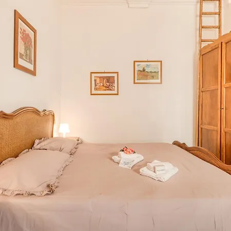 Casa Lilly La Pigna Old Town Hideaway - Happy Sanremo