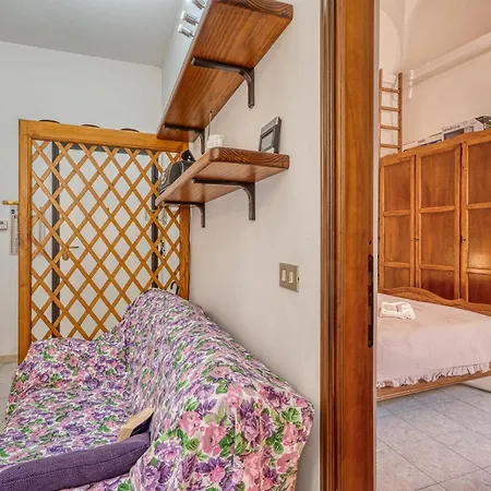 Casa Lilly La Pigna Old Town Hideaway - Happy *