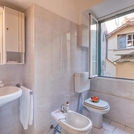 Casa Lilly La Pigna Old Town Hideaway - Happy *