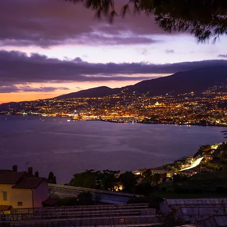 Lägenhet Casa Lilly La Pigna Old Town Hideaway - Happy Sanremo
