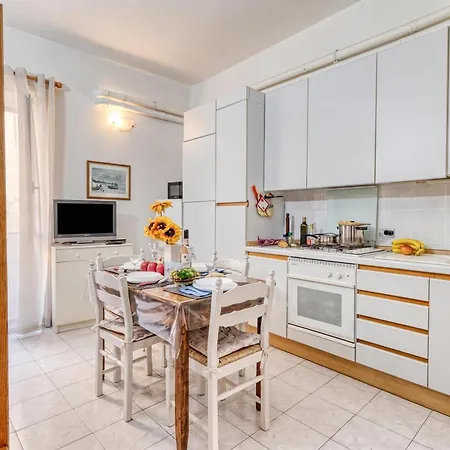 Casa Lilly La Pigna Old Town Hideaway - Happy Sanremo